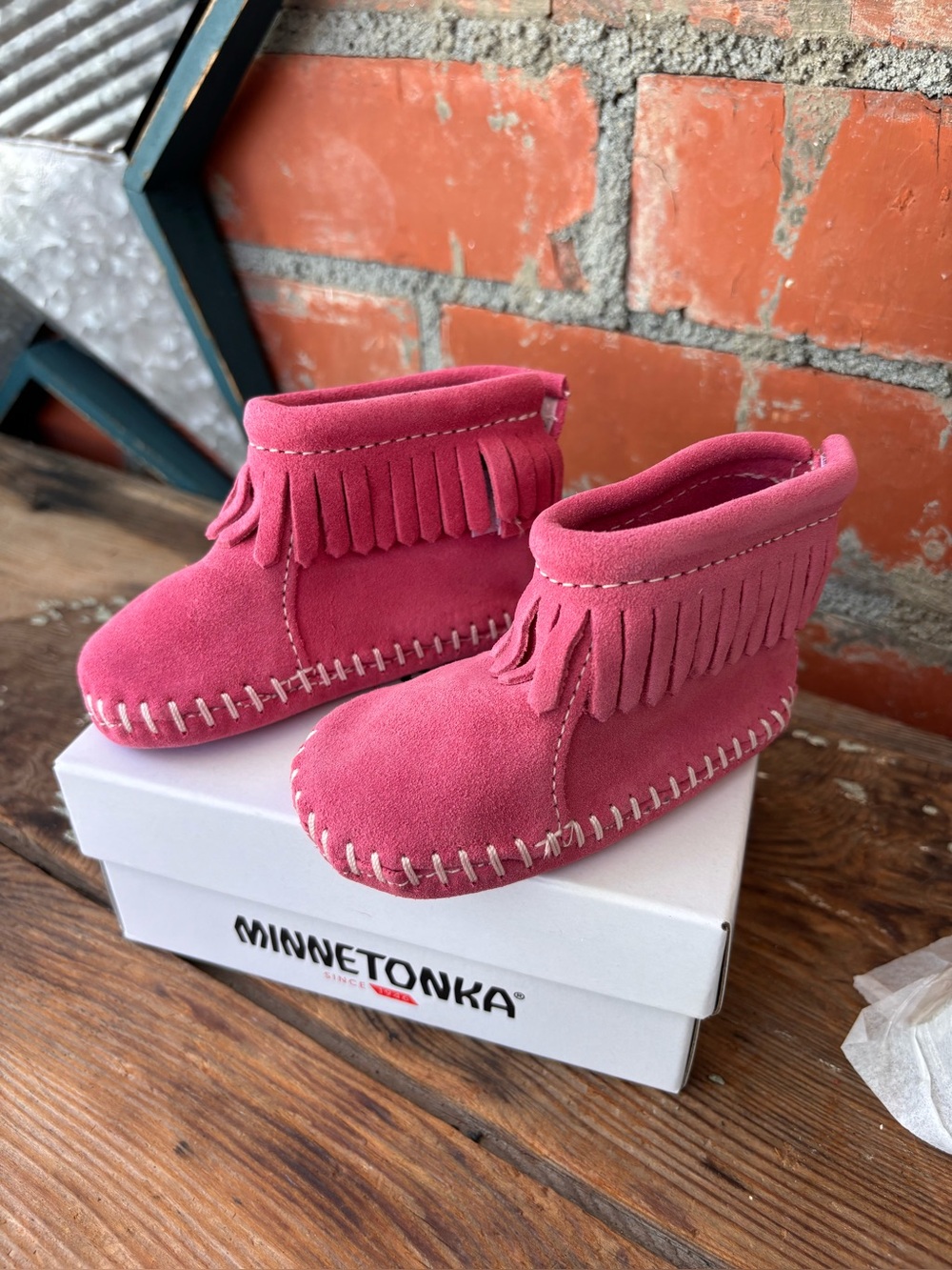 Minnetonka Pink Suede Fringe Moccasins Booties Shoes Baby Girl Toddler Size 2